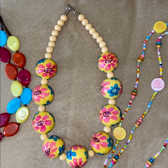 🌼 3 Vintage Womens Necklaces 🌼 - Picture 2 of 4